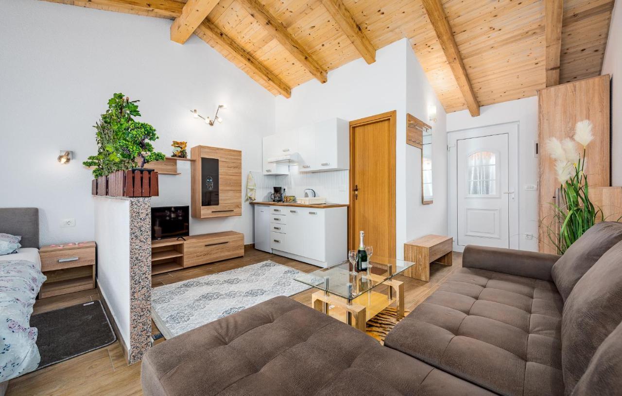 Villa Heidi 2 Umag Exteriör bild